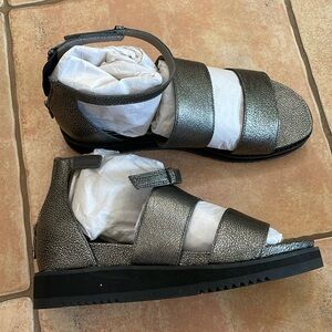 Eileen Fisher Metallic Pewter Strappy Sandals NIB